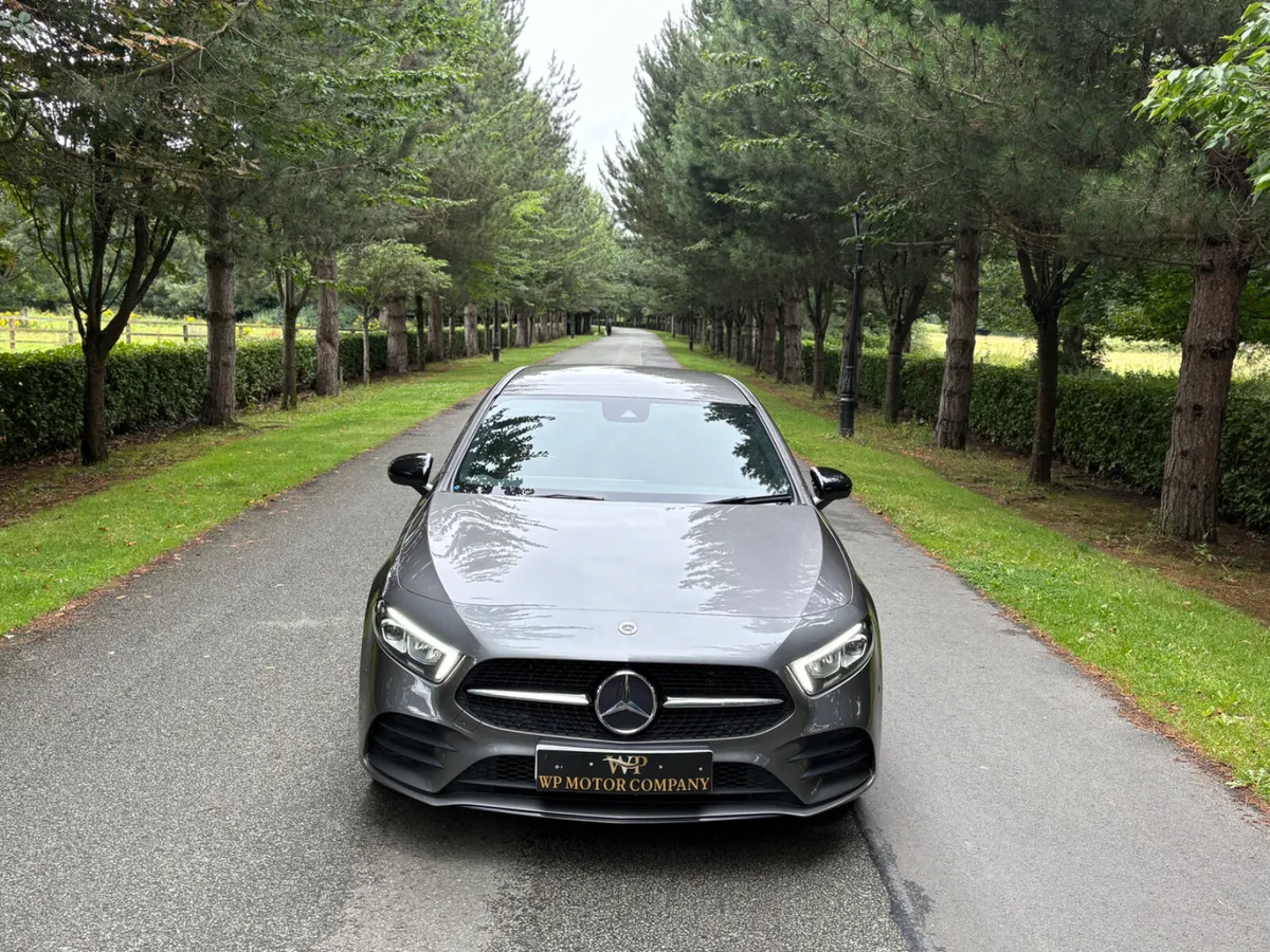 Mercedes-Benz AMG 2022 - Image 3