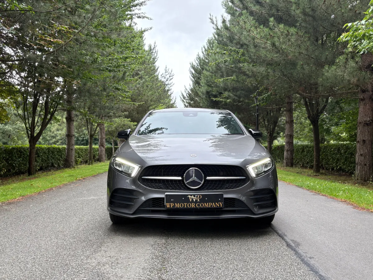 Mercedes-Benz AMG 2022 - Image 4