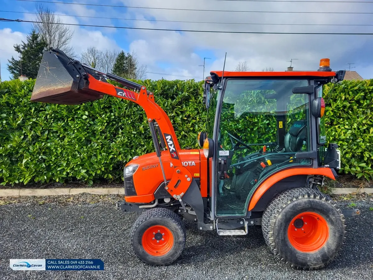 2022 Kubota B2261 Compact Tractor - Image 2