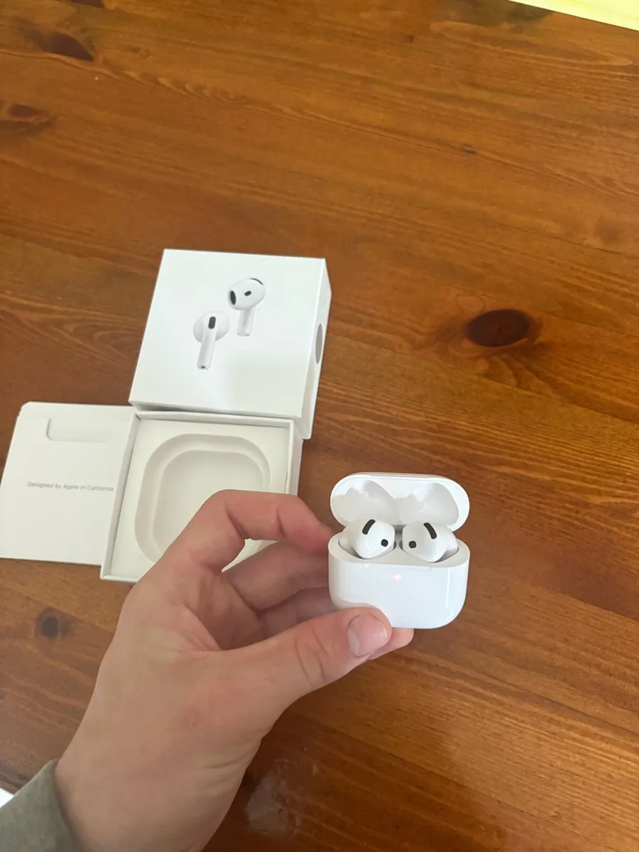 AirPods 4 - Image 2