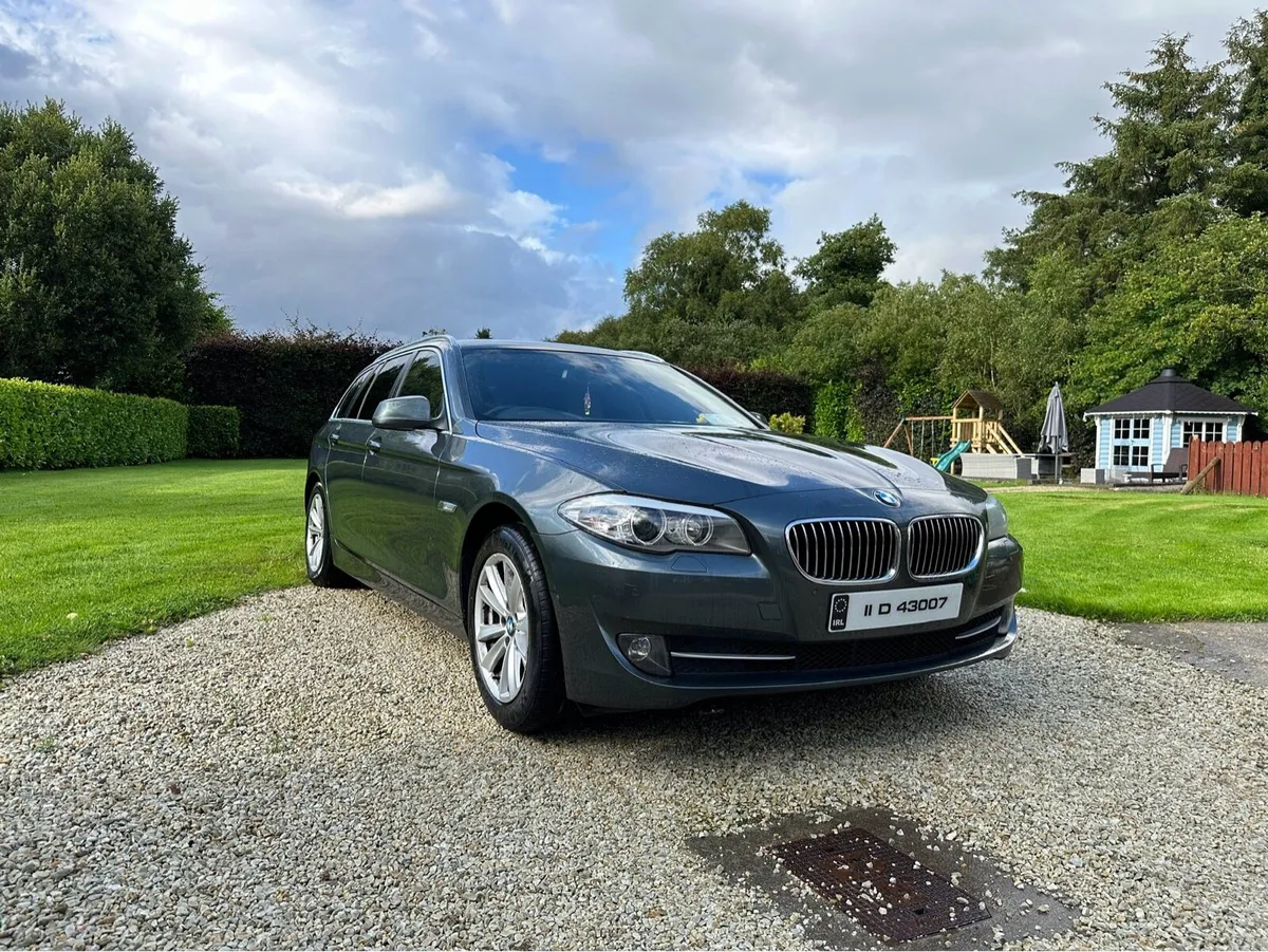 BMW 520D Touring - Image 1