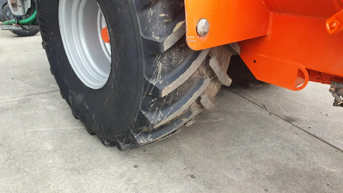 Abbey 2250 Tanker, 7.7 Mtr Trailing Shoe - Image 4