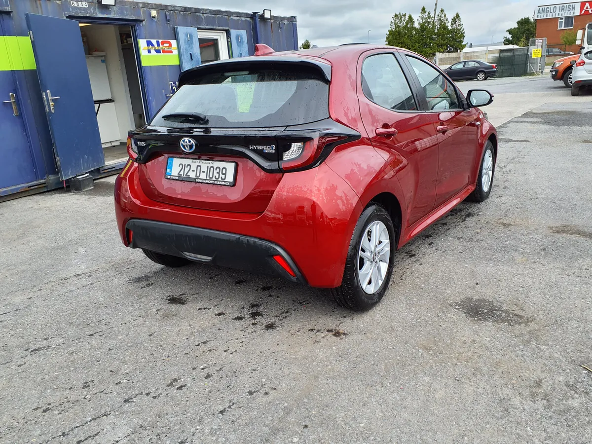 Toyota Yaris 2021 - Image 3