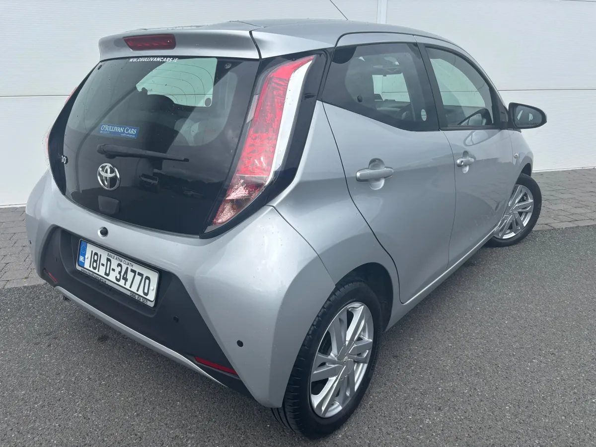 2018 TOYOTA AYGO X-PLAY 1.0i LOW KMS - Image 2