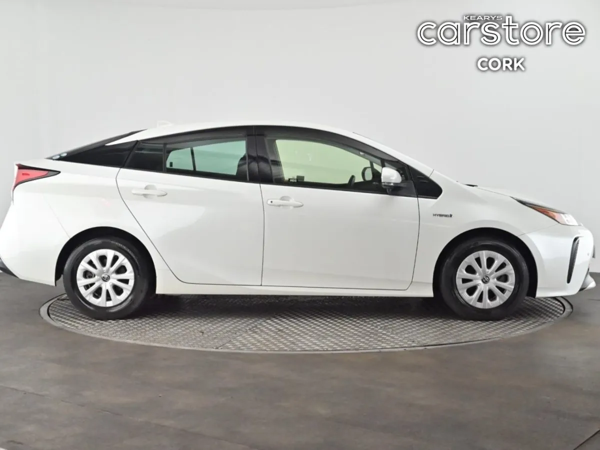 Toyota Prius 1.8 Hybrid Auto - Image 3