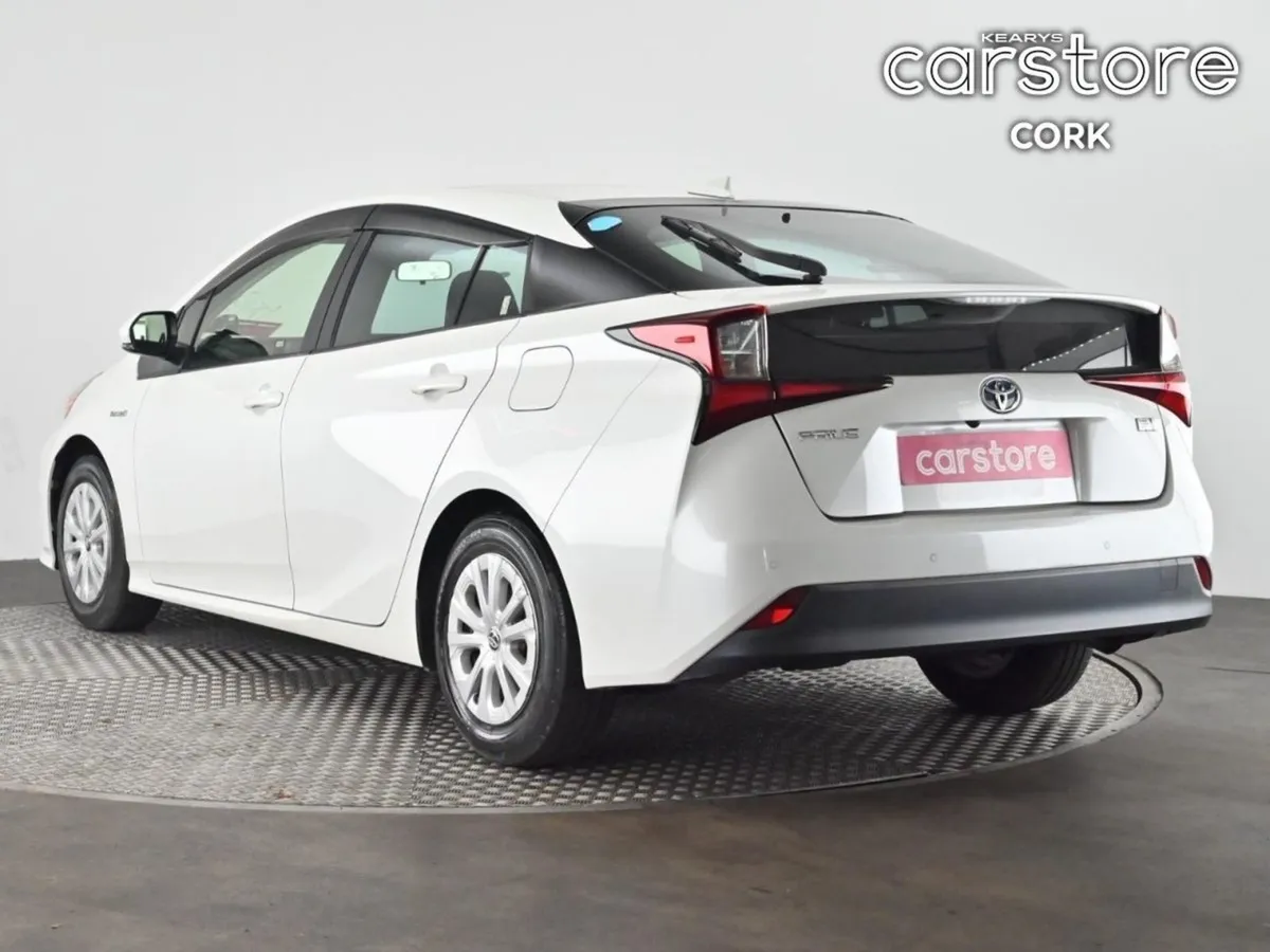 Toyota Prius 1.8 Hybrid Auto - Image 4