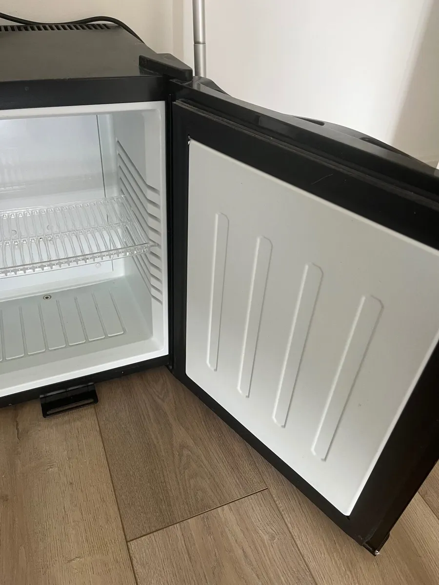 23 litre silent Mini fridge - Image 3