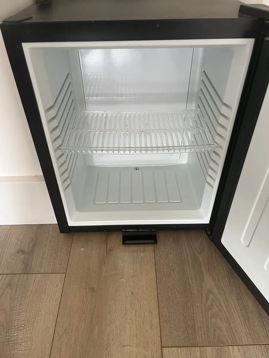 23 litre silent Mini fridge - Image 4