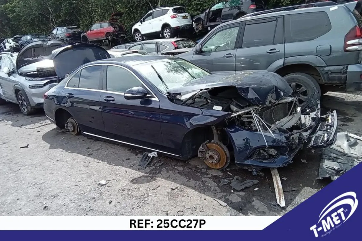 2014 MERCEDES C-CLASS BREAKING FOR PARTS - Image 4