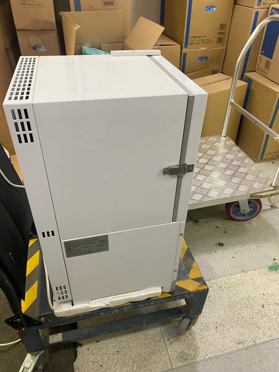 Milk fridge - Image 4