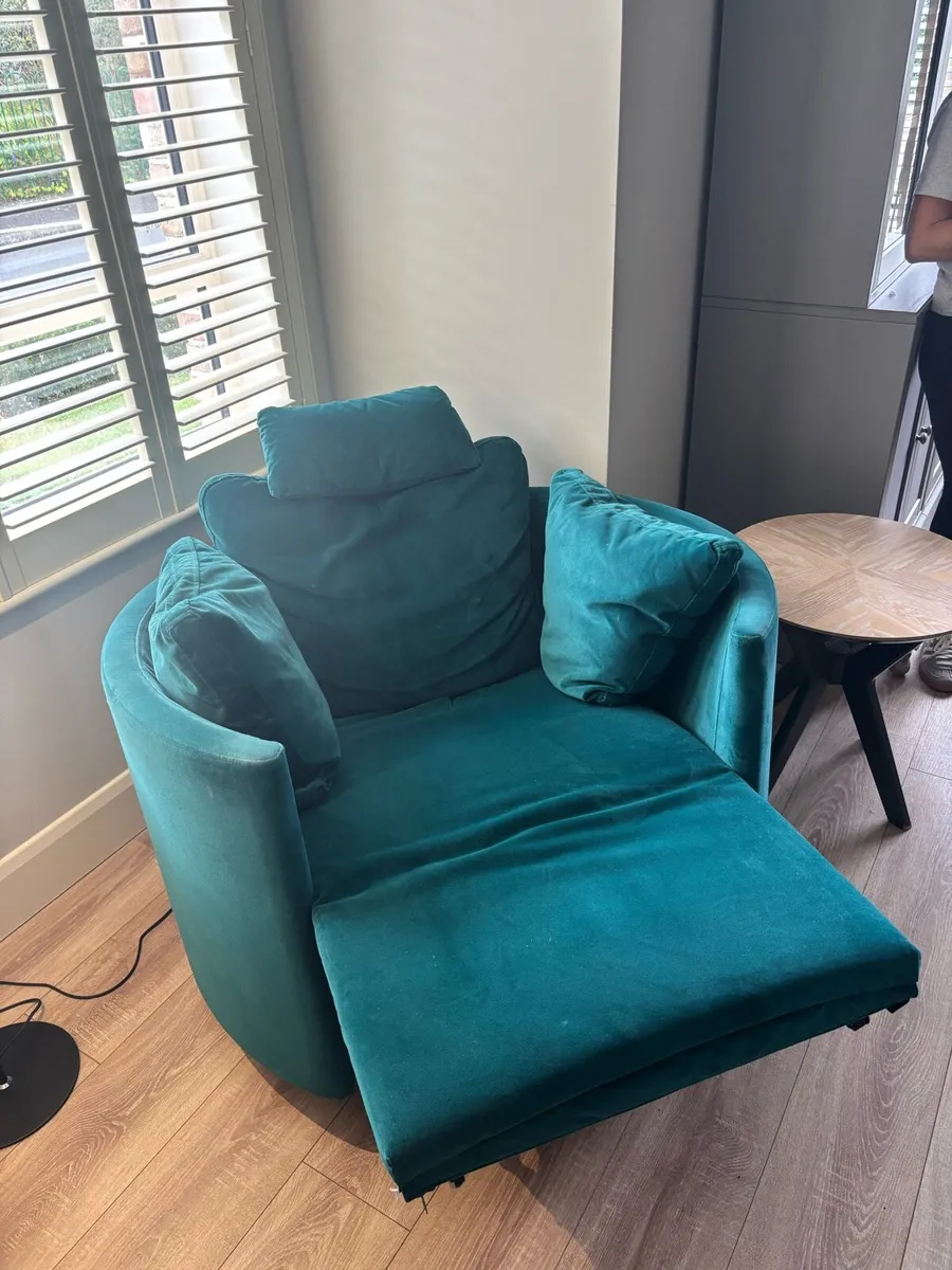 Recliner chair - Image 4