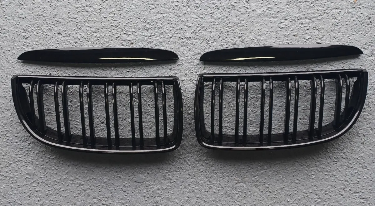 BMW Injectors 535D 320D BREMBO discs BLACK grills - Image 1