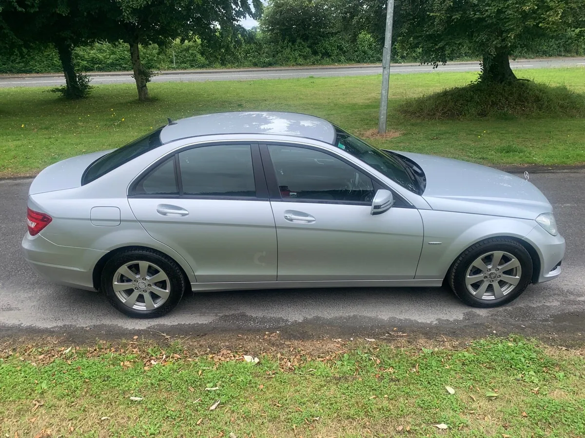 Mercedes-Benz Automatic NCT and Tax - Image 4