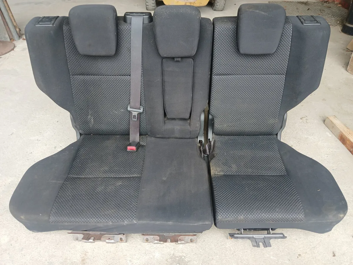 Grand vitara back seats - Image 2