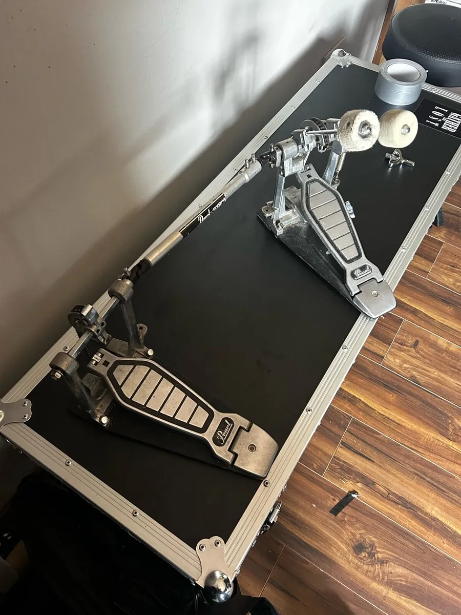 Drum hardware & cymbals - Image 2