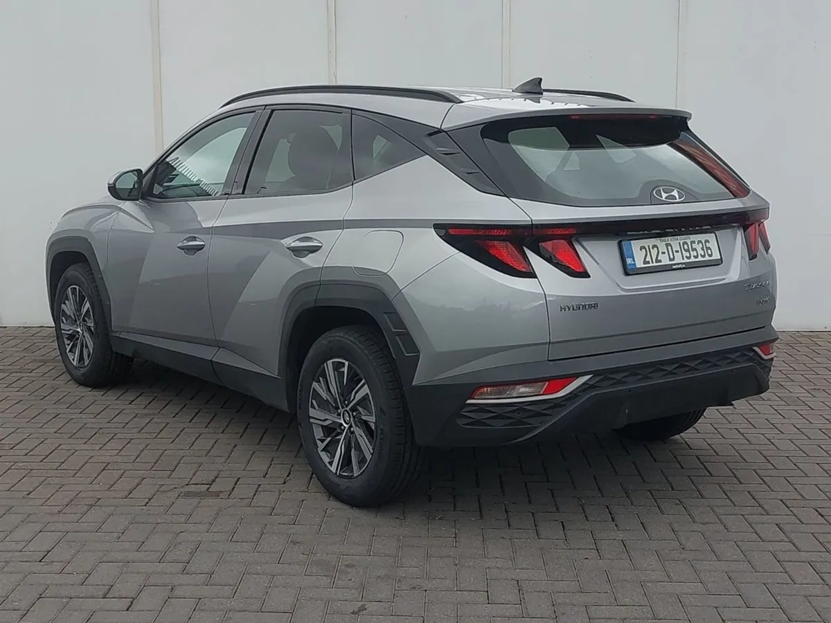 Hyundai Tucson 2WD Executive HEV Auto - Image 3