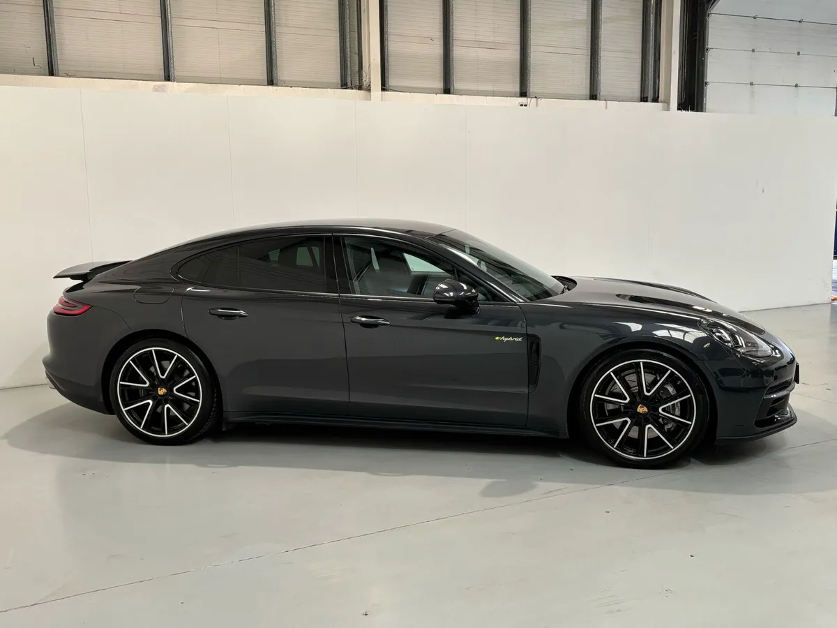 2018 Porsche Panamera 4 3.0 E Hybrid 462BHP - Image 3