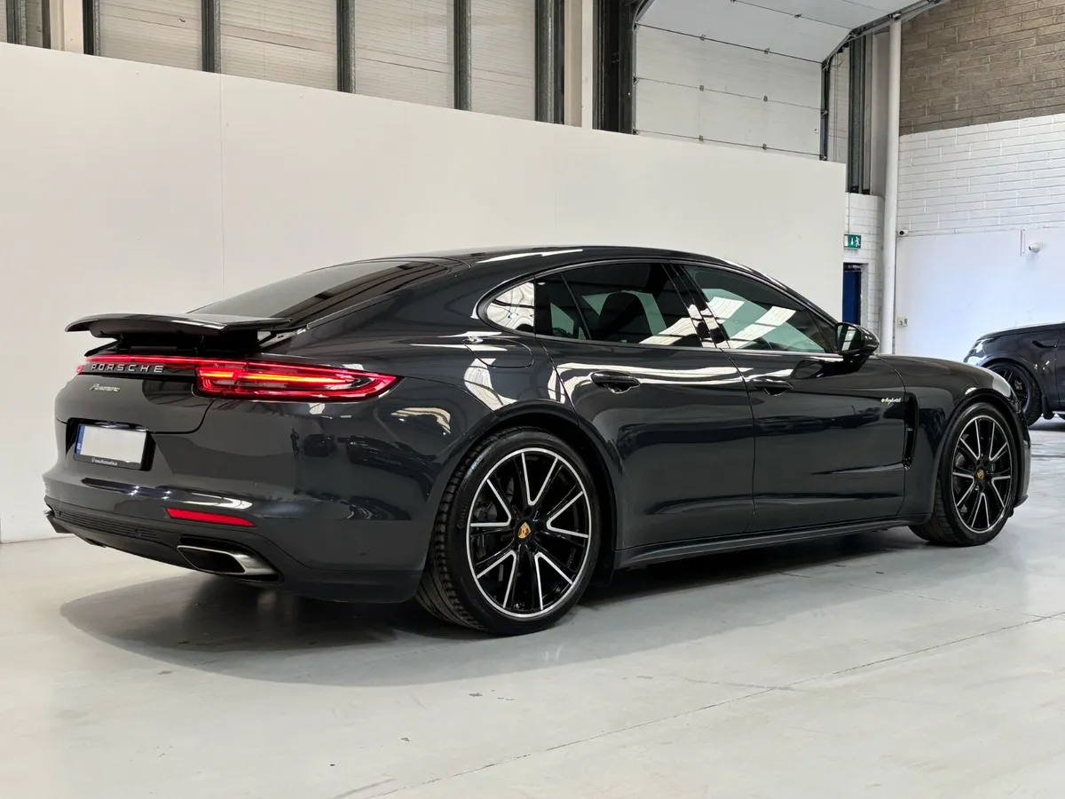 2018 Porsche Panamera 4 3.0 E Hybrid 462BHP - Image 4