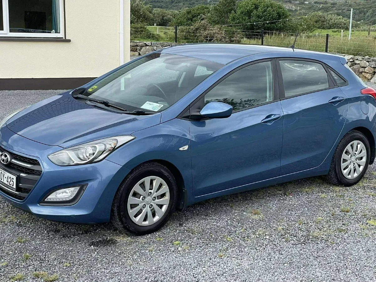 Hyundai i30 2016 1 Owner - Image 4