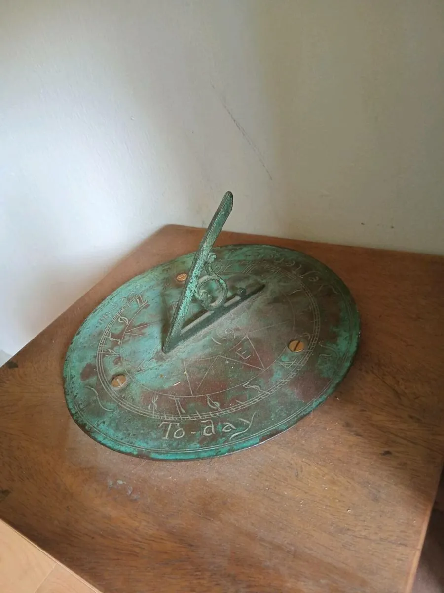 sundial on carved teak base - Image 4