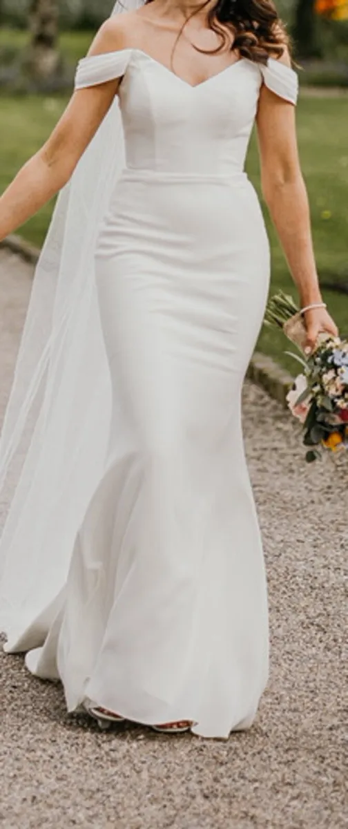 Wedding dress - Image 3
