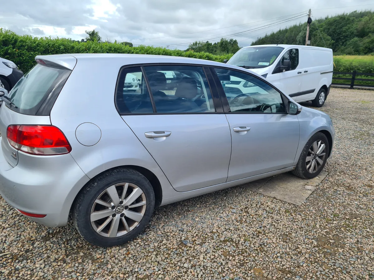 2011 VOLKSWAGEN GOLF 1.6 TDI - Image 4