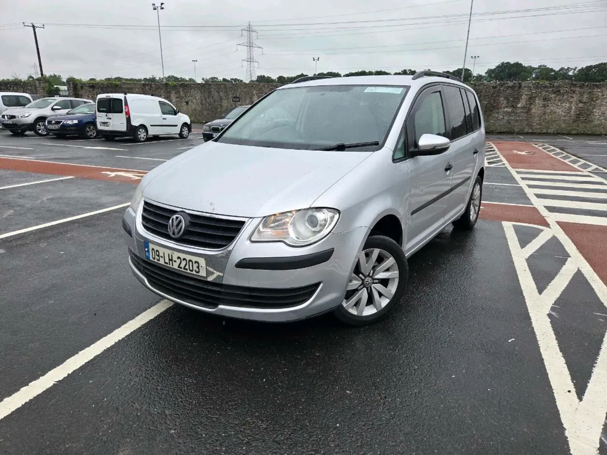 Volkswagen Touran 7 seater 1.9 diesel - Image 1
