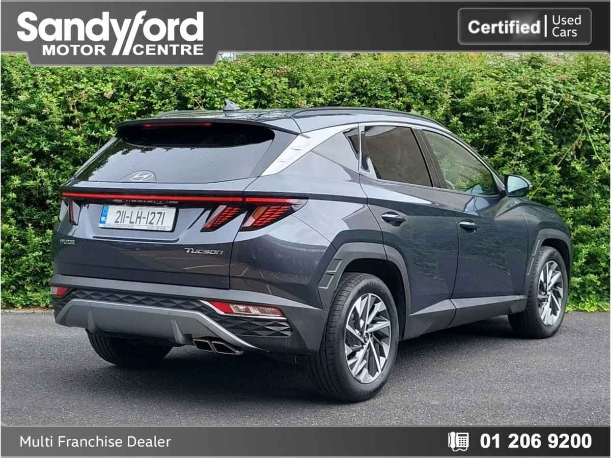 Hyundai Tucson 2WD Executive Plus - Image 2