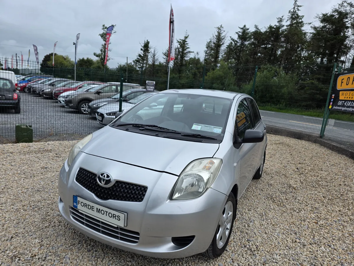 Toyota Yaris 2008 - Image 2