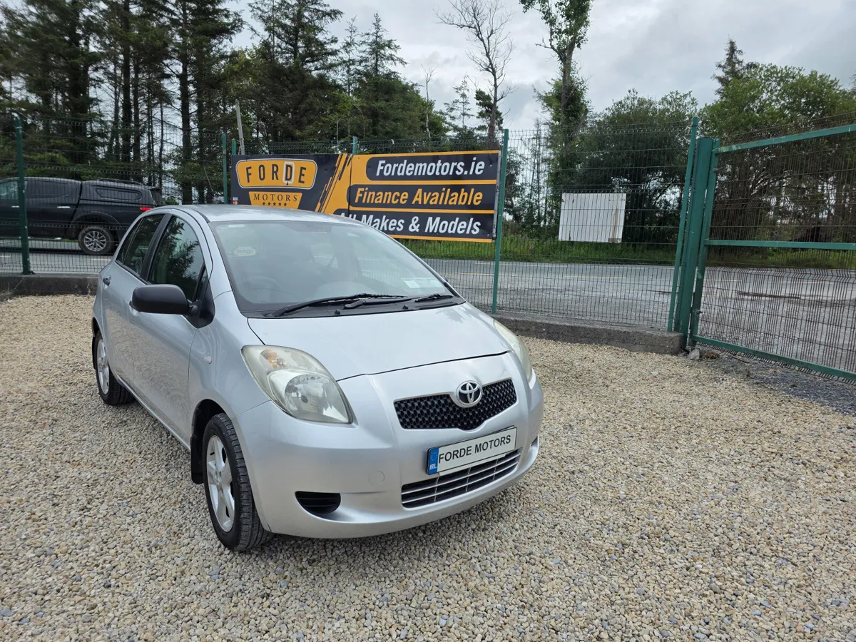 Toyota Yaris 2008 - Image 1