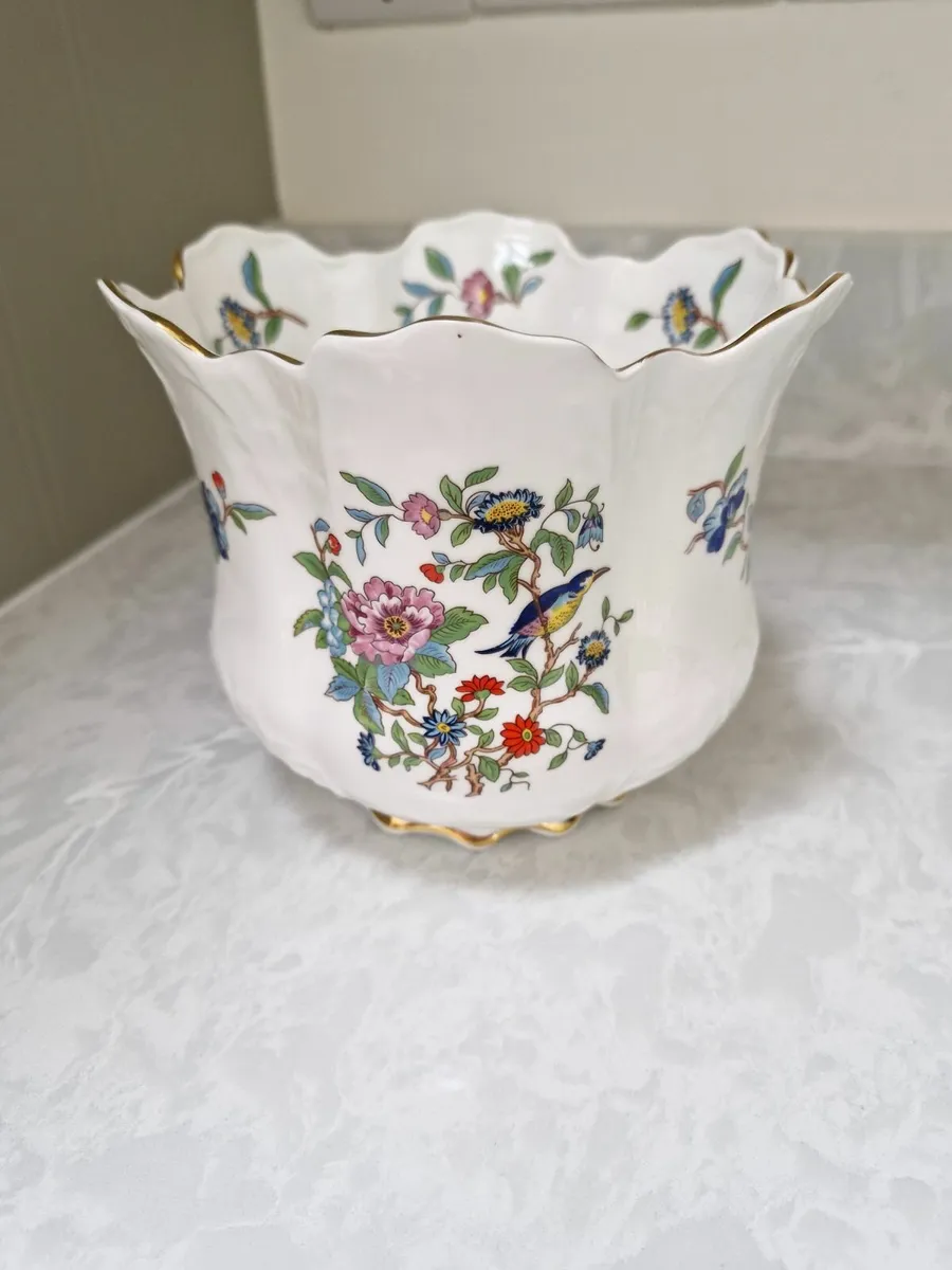Aynsley plant pot - Image 1