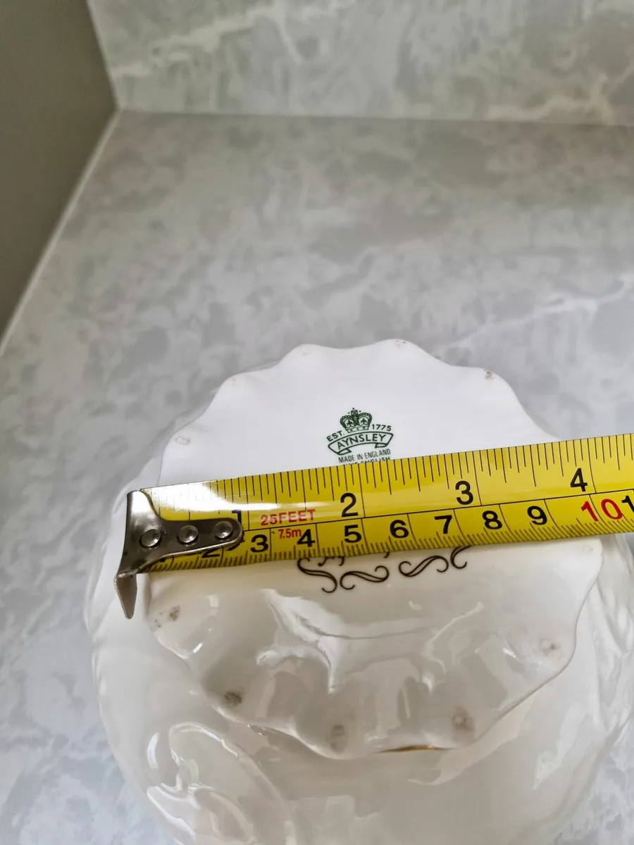 Aynsley plant pot - Image 4