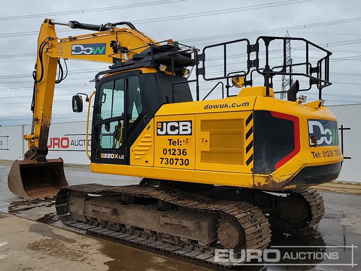 2021 JCB 220XL - Image 2