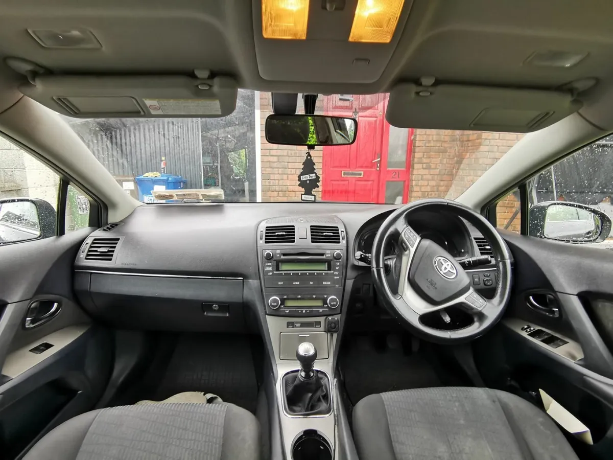 Toyota Avensis 2009 - Image 4