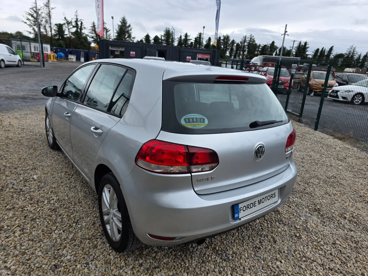 Volkswagen Golf 2010 - Image 4