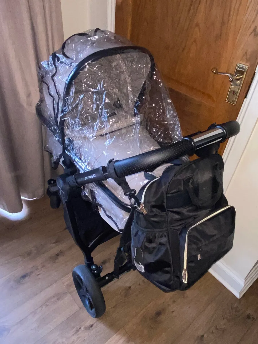 Pram - Image 4