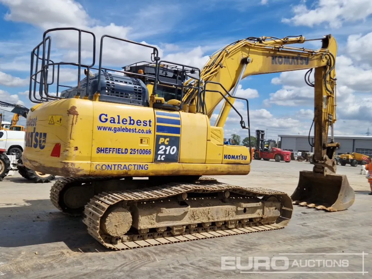 2020 Komatsu PC210LC-11 - Image 2