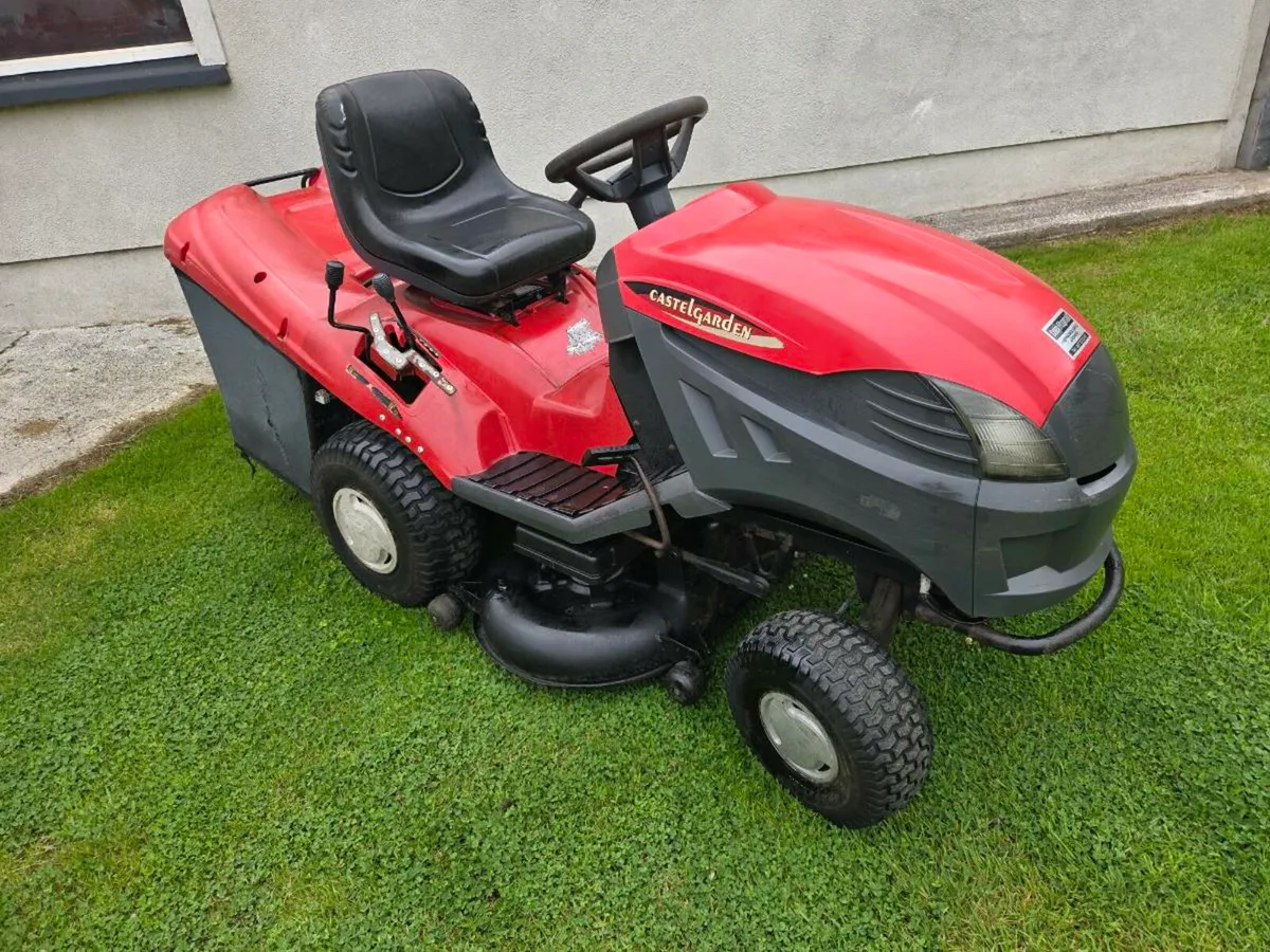 Castle Gardens lawnmower for sale - Image 2