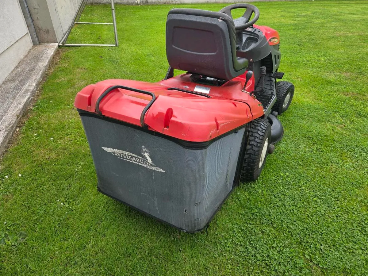 Castle Gardens lawnmower for sale - Image 3