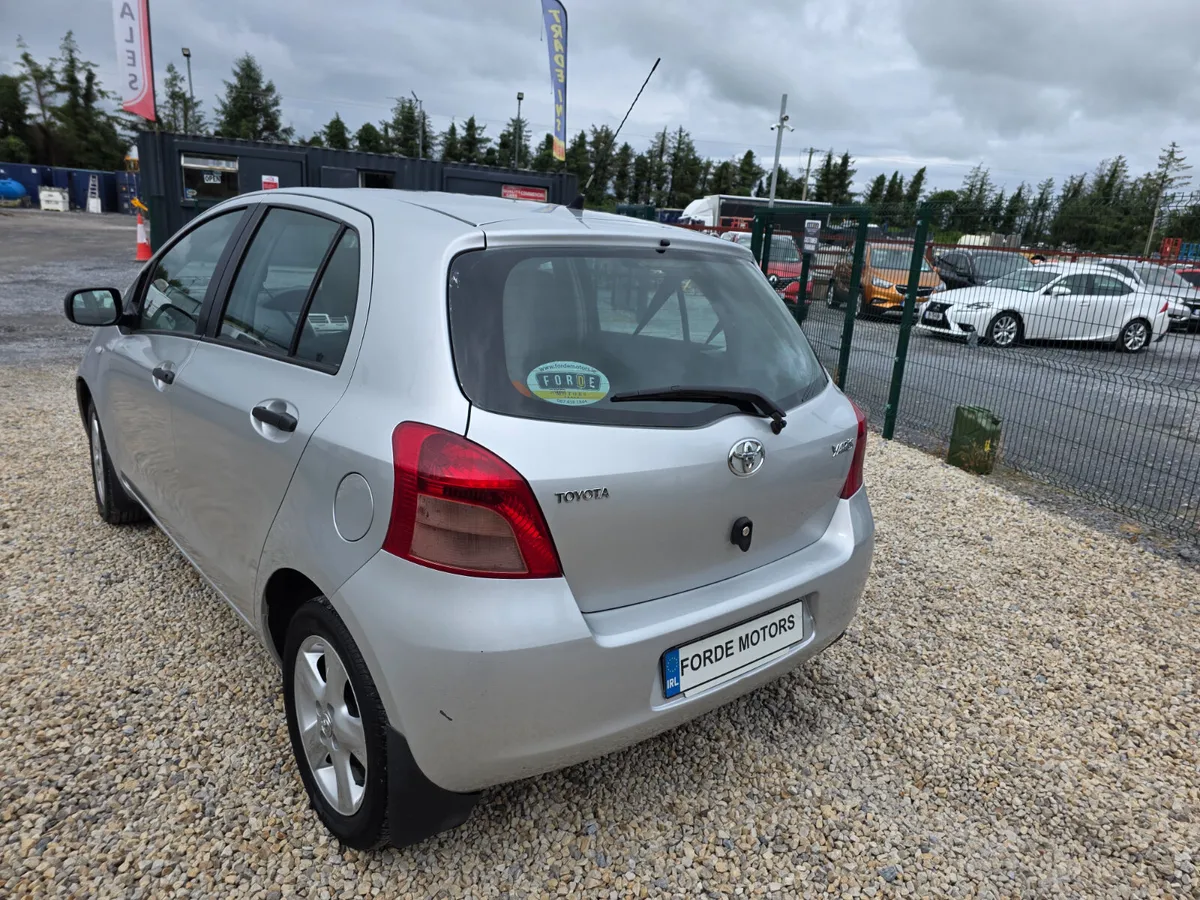 Toyota Yaris 2008 - Image 4
