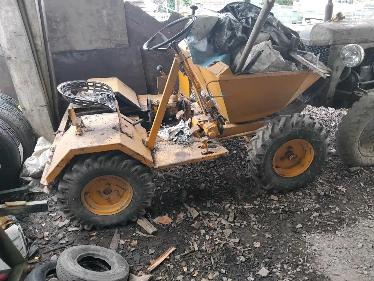 One ton dumper - Image 1