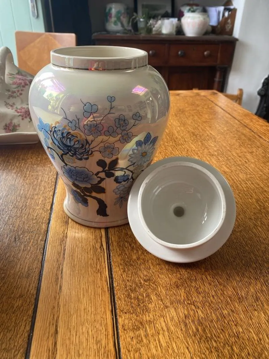 Large Vintage Ginger Jar - Image 2