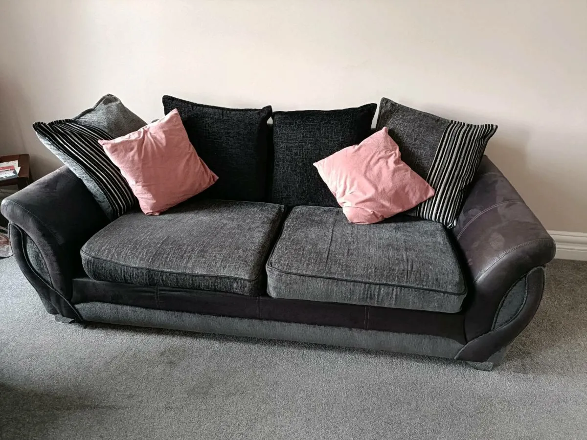 4 Seater and 3 Seater Sofa & footstool - Image 3