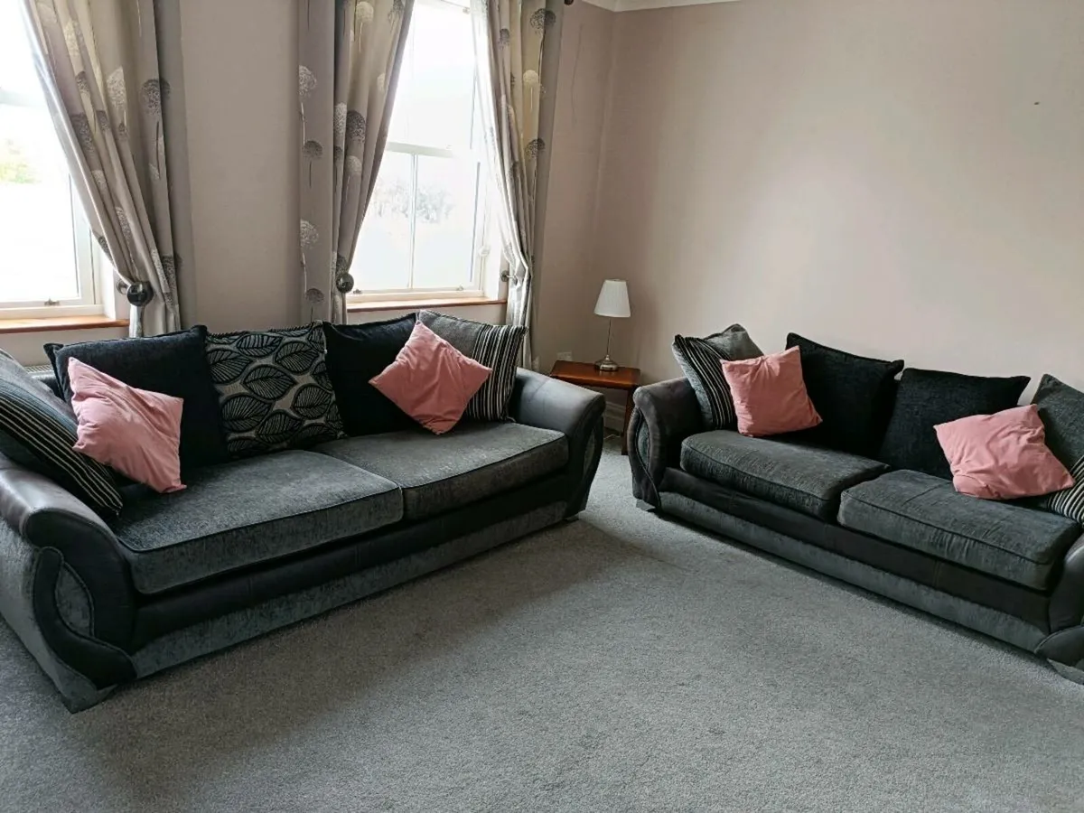 4 Seater and 3 Seater Sofa & footstool - Image 4