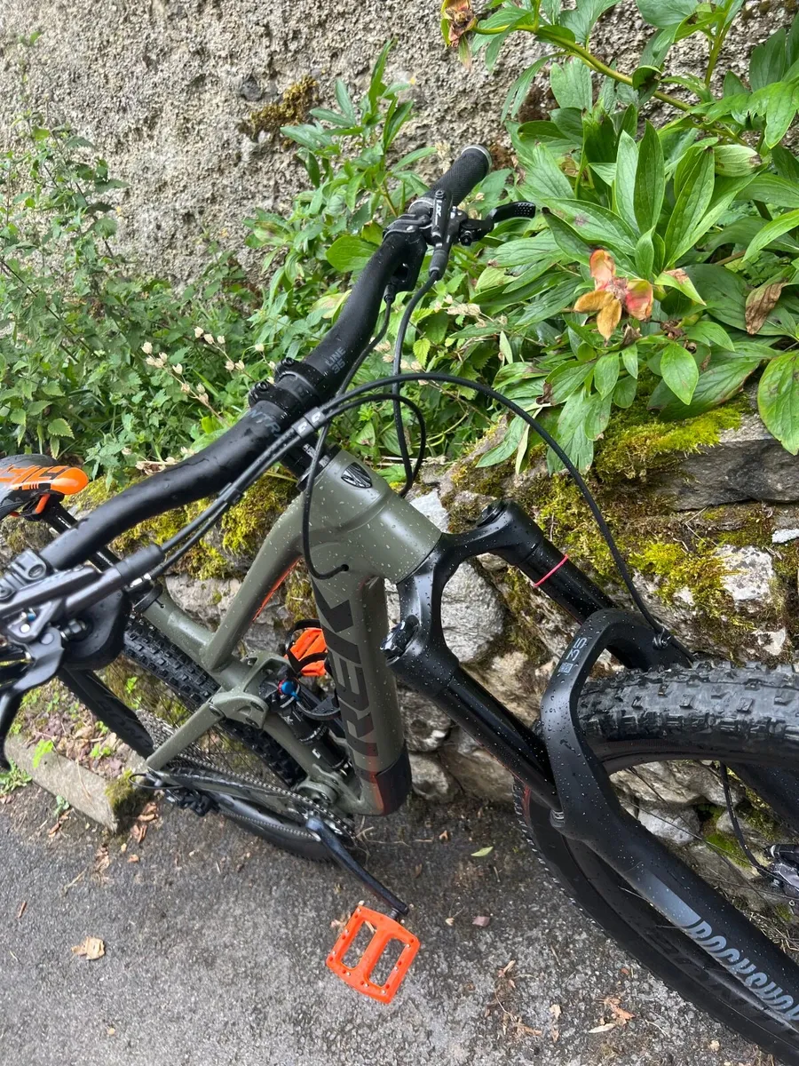 Full suspension mountain bike - Image 3