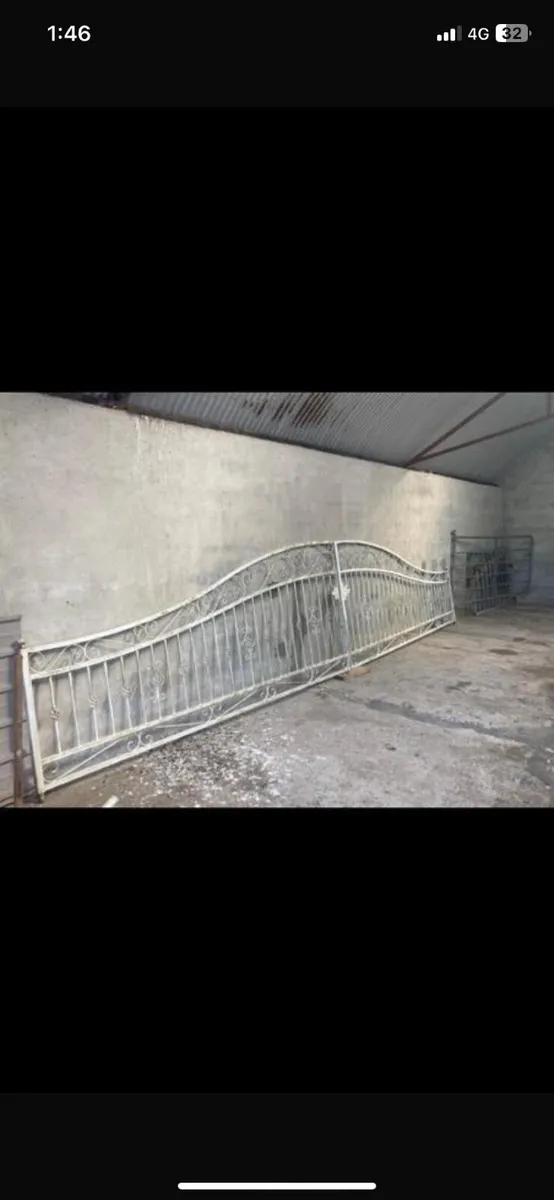 Gates - Image 1