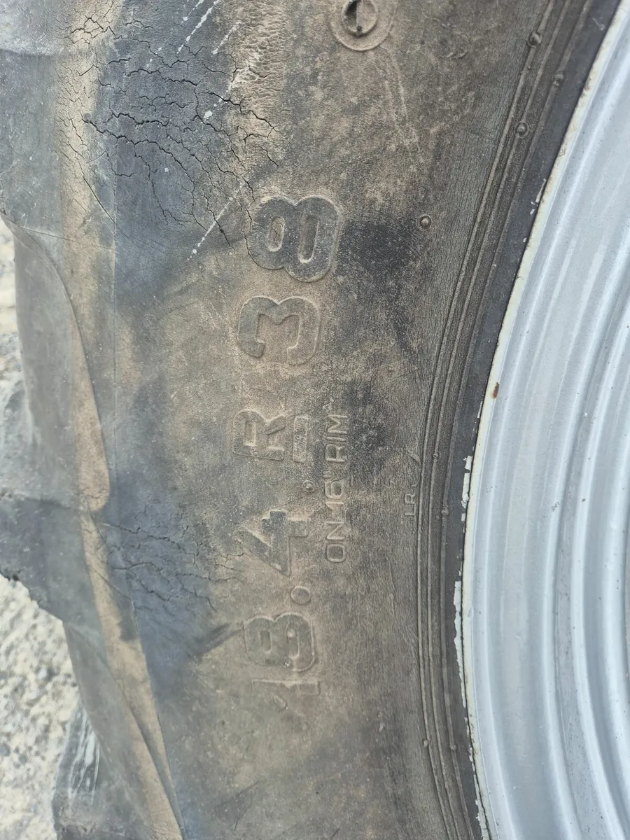 Massey Ferguson 699 wheels and tyres - Image 2