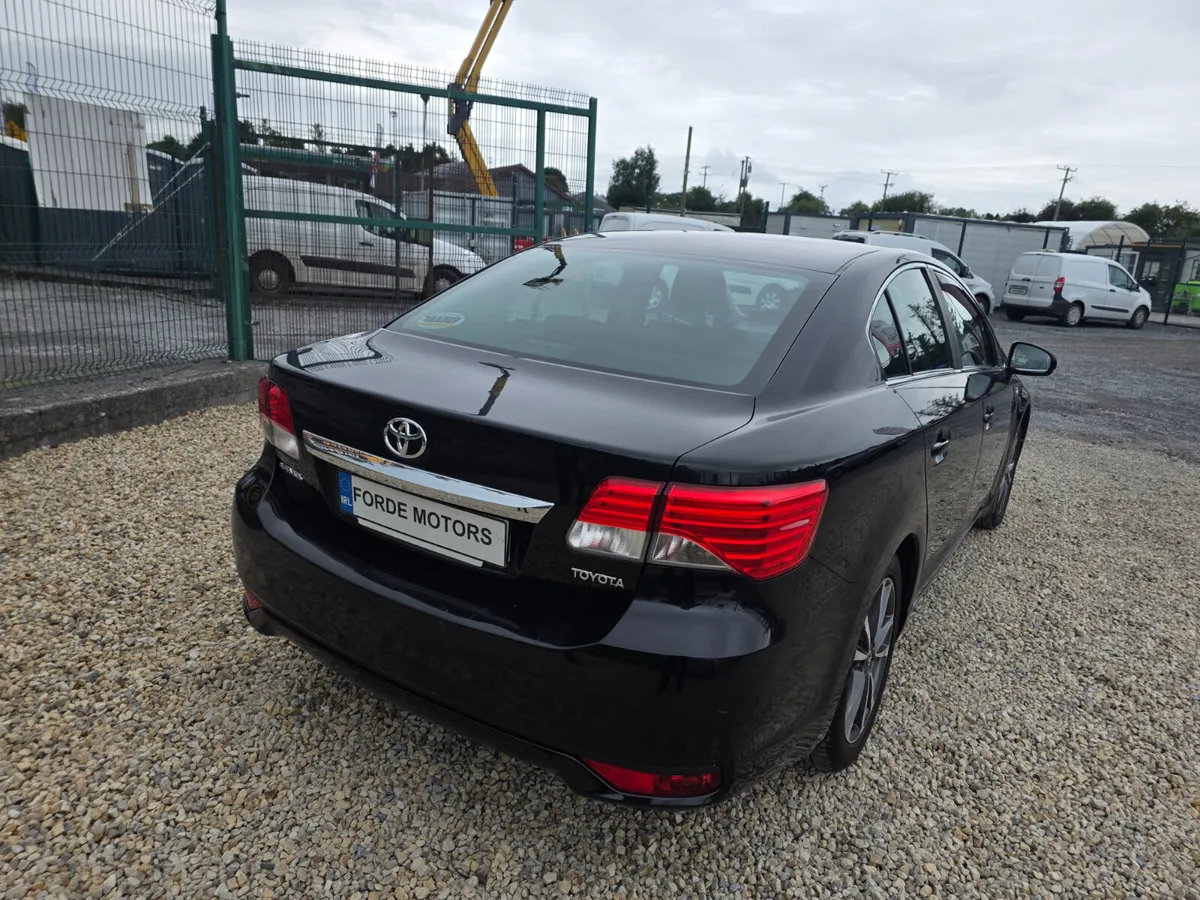 Toyota Avensis 2013 Automatic - Image 4