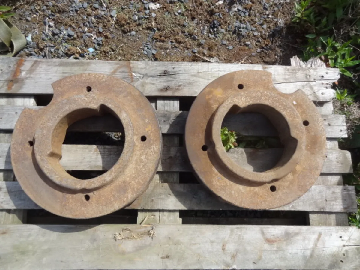 MF Massey Ferguson Front Wheel Weights - Image 1
