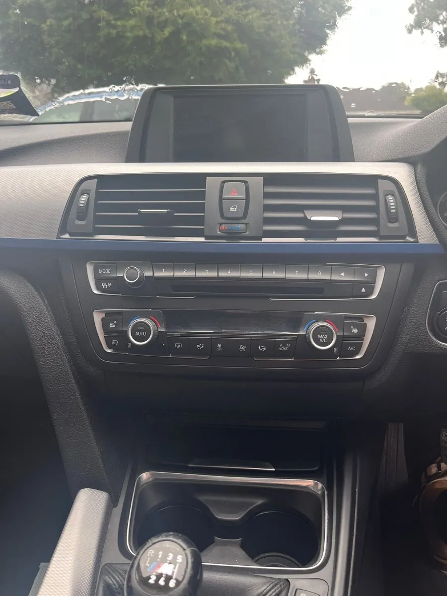BMW 3-Series 2013 - Image 3